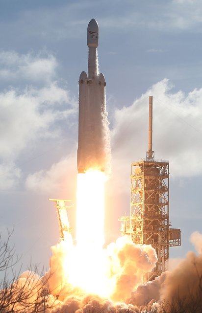 Запуск ракеты Falcon Heavy. Фото: AFP