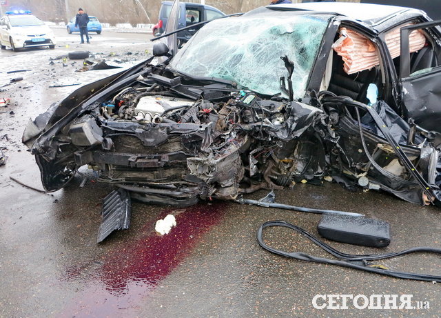 Авария на проспекте Лобановского. Фото: А. Ракитин