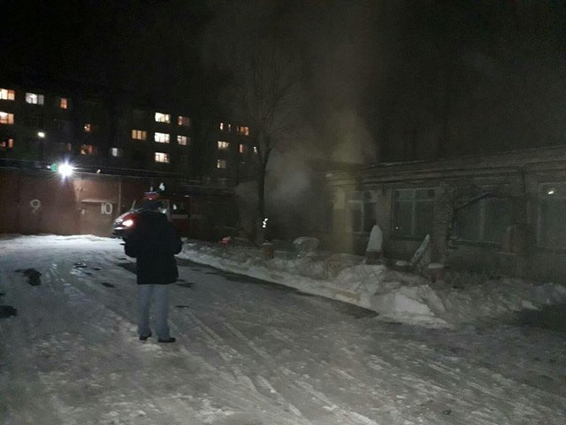 Во время пожара пострадал мужчина. Фото: facebook.com/DSNSKyiv