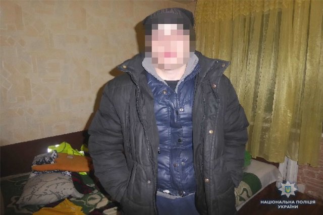 Приревновав гостя к сожительнице, киевлянин ударил его ножом в живот. Фото: kyiv.npu.gov.ua
