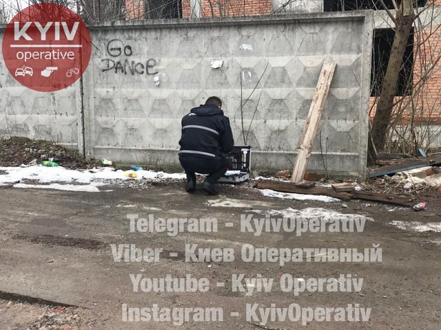 Тело нашли у недостроя. Фото: facebook.com/KyivOperativ