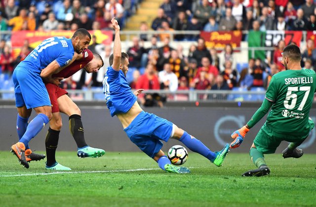 "Рома" – "Фиорентина" – 0:2. Фото AFP