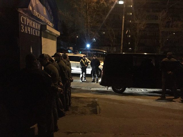 12 разбойников задержали. Фото: facebook.com/patrolpolice.gov.ua