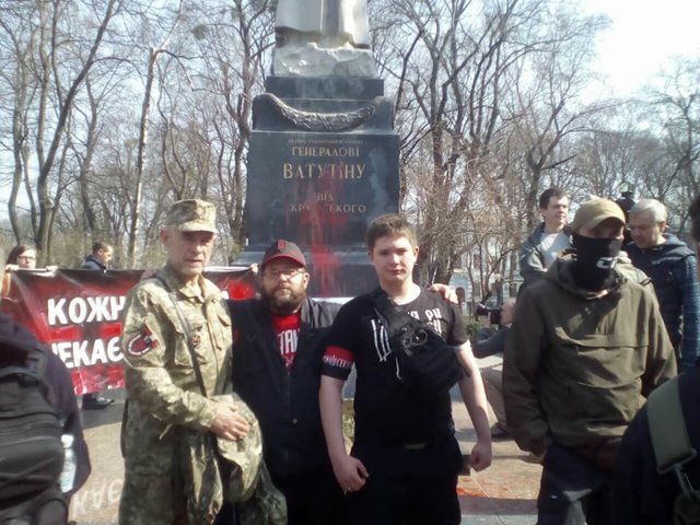 Памятник облили краской. Фото: facebook.com/ps.kyiv
