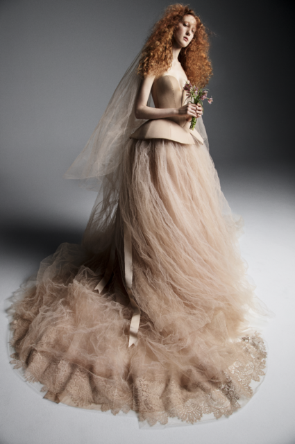 Коллекция свадебных платьев от Vera Wang сезона Весна 2019 | Фото: Фото: Vera Wang by Inez & Vinoodh