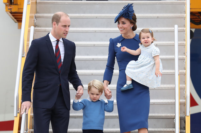 Кейт Миддлтон, Принц Уильям с детьми Джорджем и Шарлоттой 