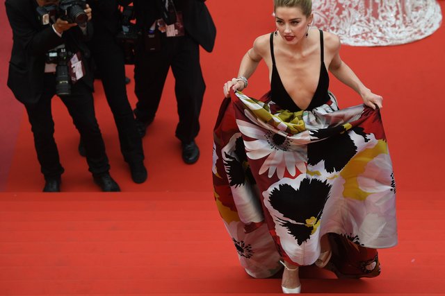 Ембер Херд обрала ефектну сукню з пишною спідницею | Фото: Фото: AFP