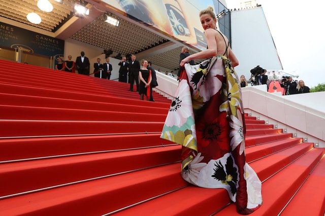 Ембер Херд обрала ефектну сукню з пишною спідницею | Фото: Фото: AFP
