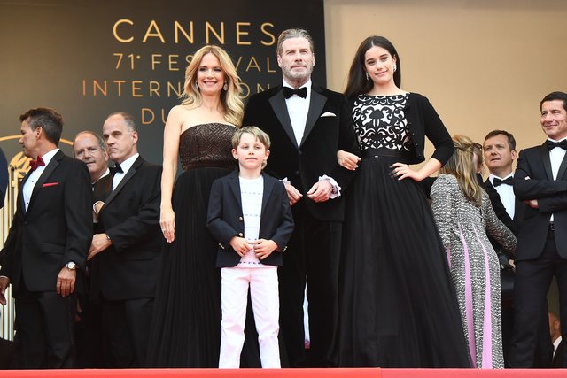 Джон Траволта і Келлі Престон з дітьми на Каннському кінофестивалі | Фото: Фото: AFP
