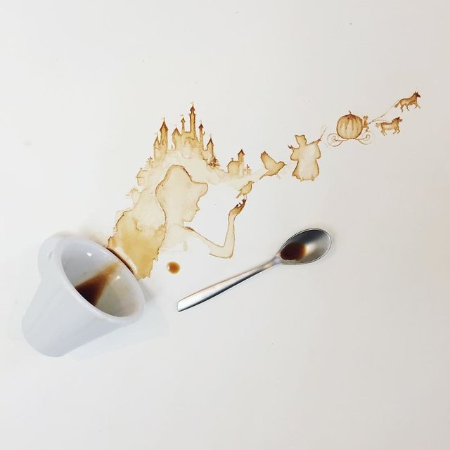 Малюнки з кави від італійської художниці Фото: instagram.com/bernulia