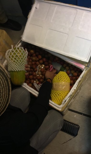 Екзотичні фрукти. Фото: dpsu.gov.ua