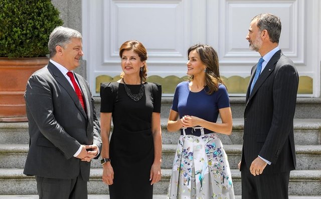 Петро і Марина Порошенко, королева Летиція, король Іспанії Філіп  VI | Фото: facebook.com/petroporoshenko