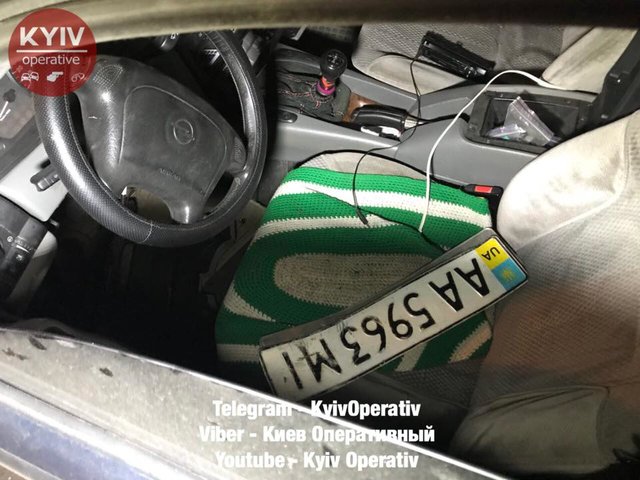 Водій розбив авто. Фото: facebook.com/KyivOperativ