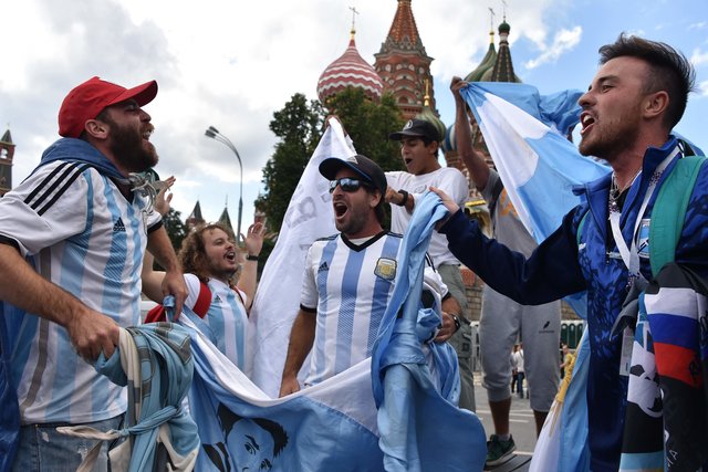 Болельщики на чемпионате мира 2018 в России. Фото AFP