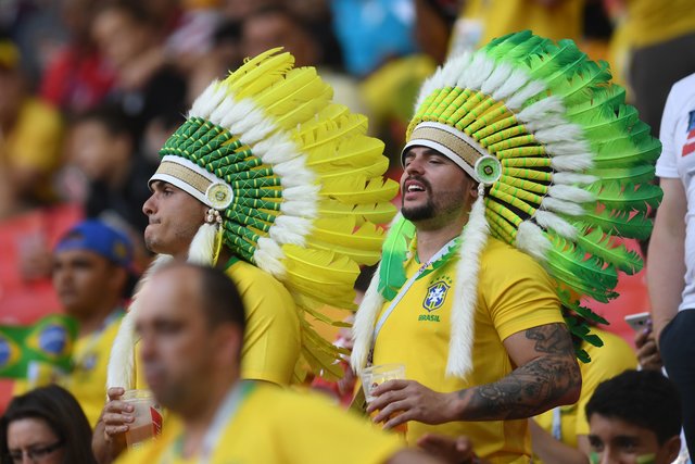 Фанатки сборной Бразилии