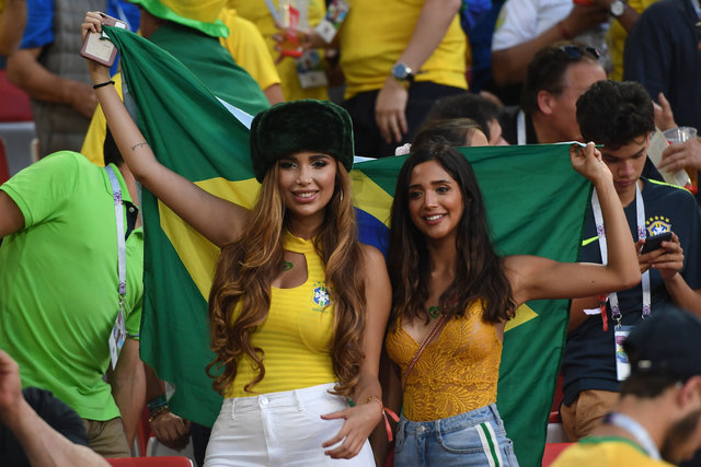 Фанатки сборной Бразилии2