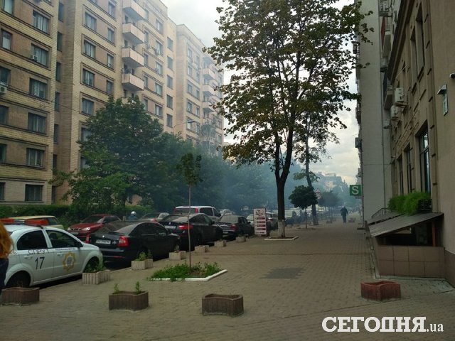 Пожежа біля "Жовтня". Фото: Ярослав Брич