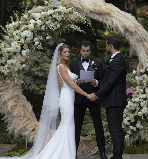 Ещлі Грін вийшла заміж за Пола Коурі | Фото: Фото: instagram/brides
