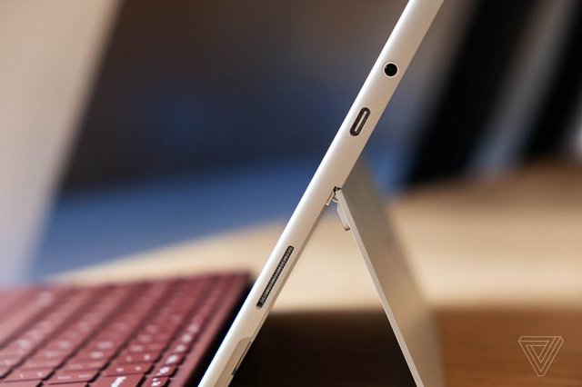 Surface Go | Фото: Surface Go