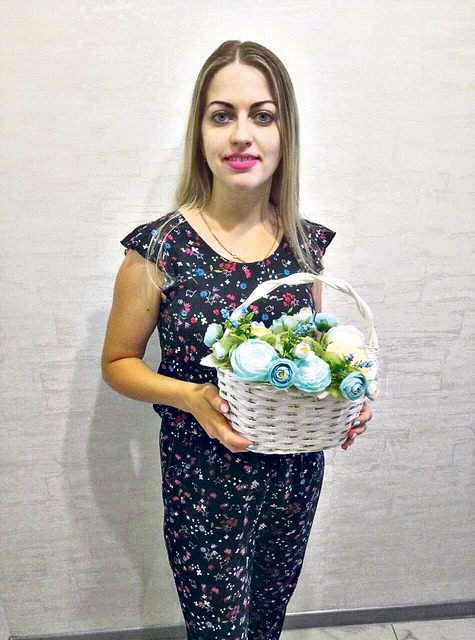 Одеситка Ірина Каташинська вже півроку робить квіти з мила, а раніше займалася вишивкою