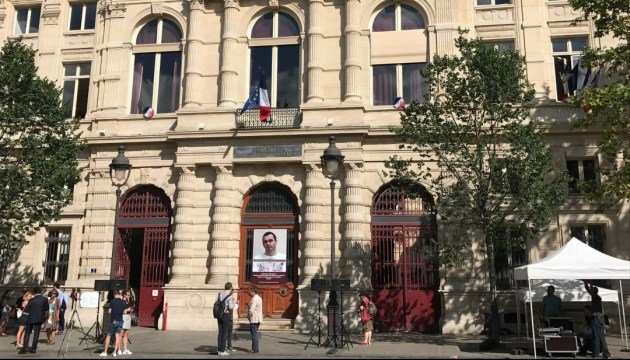 Посольство України у Франції. Фото