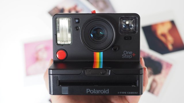 Polaroid OneStep+ | Фото: Фото: Mashable