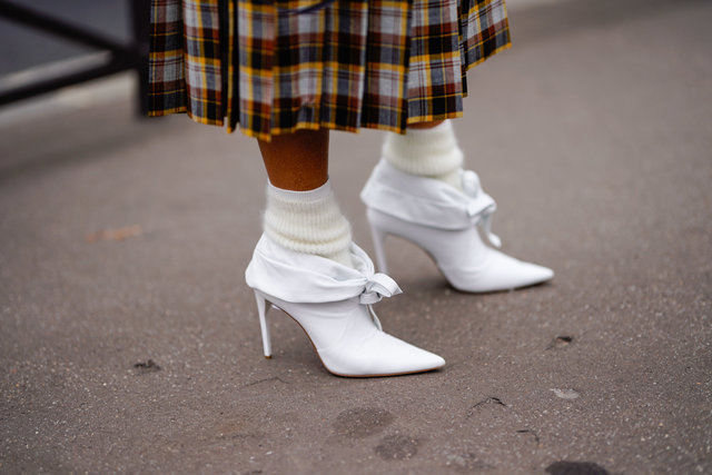 Streetstyle: яке взуття носять модниці Парижа | Фото: Фото: Getty