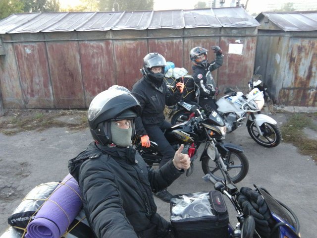  | Фото: Ребята из Киева покорили Говерлу на малокубатурных мотоциклах. Фото: Андрей Музыка