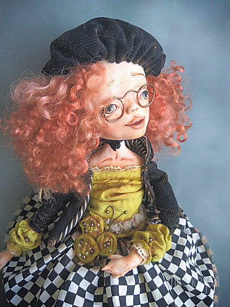 Мастерица Елена Коган занимается текстильными куколками около восьми лет и каждой из них дает имя. Фото из архива Е. Коган