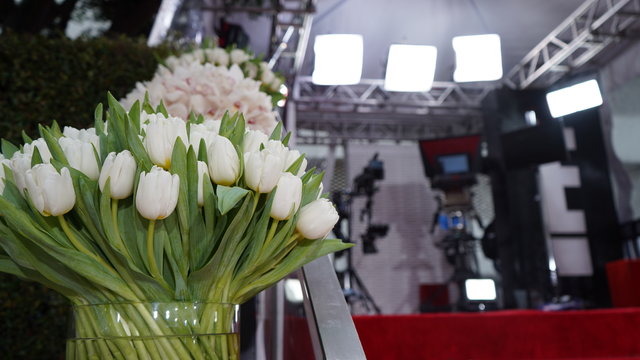Подготовка красной дорожки премии "Золотой глобус 2019" | Фото: Фото: Сегодня