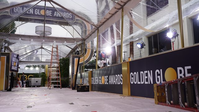 Підготовка червоної доріжки премії "Золотий глобус 2019". Фото: Сегодня | Фото: Фото: Сегодня