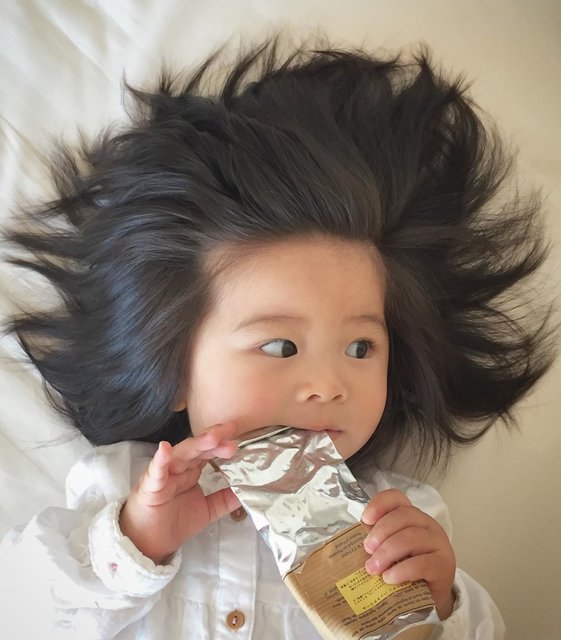Девочка прославилась из-за аномальных волос. Фото: instagram.com/babychanco