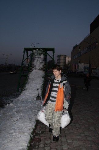 В Харькове уже катаются на сноуборде, фото А.Пайсова