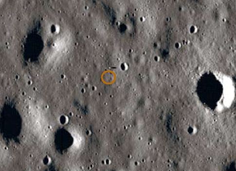 Снимок LRO. Спутник нашел следы пребывания 