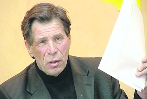 Анисимов победил на выборах в 2006 году. 
