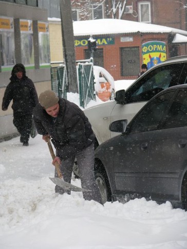 Снегопад в Харькове, фото Л. Полишко