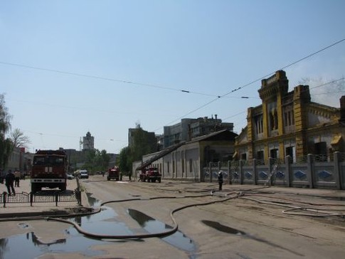 В Харькове горел вагоноремонтный завод, фото О. Ермоленко