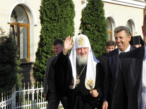 Патриарх Кирилл и президент ОНЮА Сергей Кивалов. Фото О. Константинов