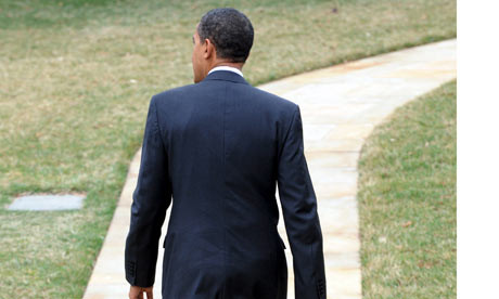 А вот Обаму можно увидеть сзади не на одной фотографии