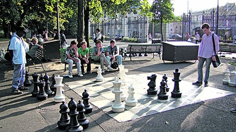 На улицах Женевы. Шахматная партия длилась три долгих часа