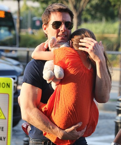 Том Круз с дочерью. Фото Daily Mail