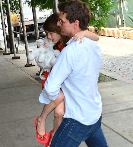 Том Круз с дочерью. Фото Daily Mail