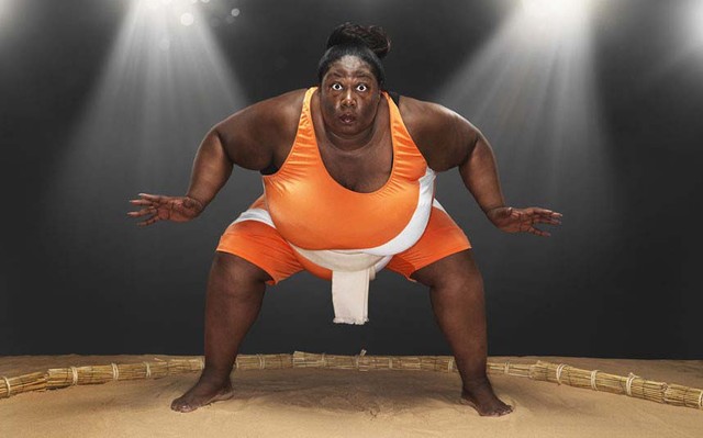 Самая тяжелая спортсменка – сумоистка Шарран Александер из Лондона. Ее вес составляет 203,21 кг