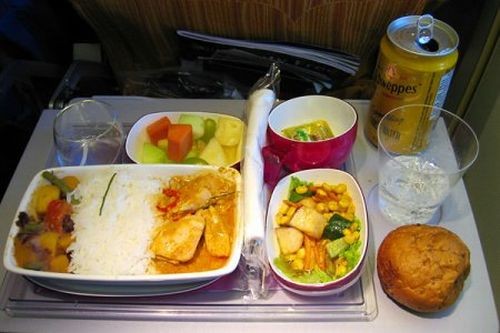 Обед в эконом-классе. Тайские авиалинии Thai Airways, Бангкок — Франкфурт