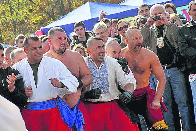 На Хортице – казацкие боевые искусства
