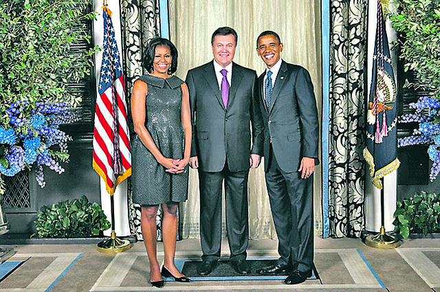 С семьей Обамы. Сфотографировался и пообщались. Фото: М. Маркив<br />
