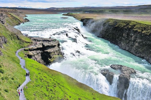 Гутльфосс. Один из крупнейших водопадов Исландии. Фото: Д. Медведева