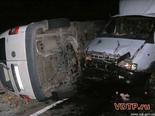 Жуткая авария под Новоазовском. Фото: vdtp.ru