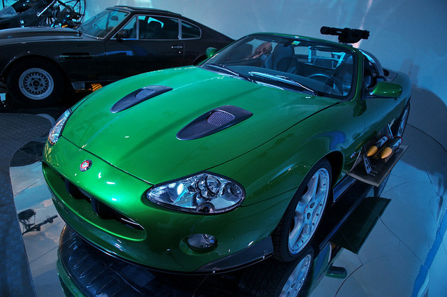 Jaguar XKR из фильма  
