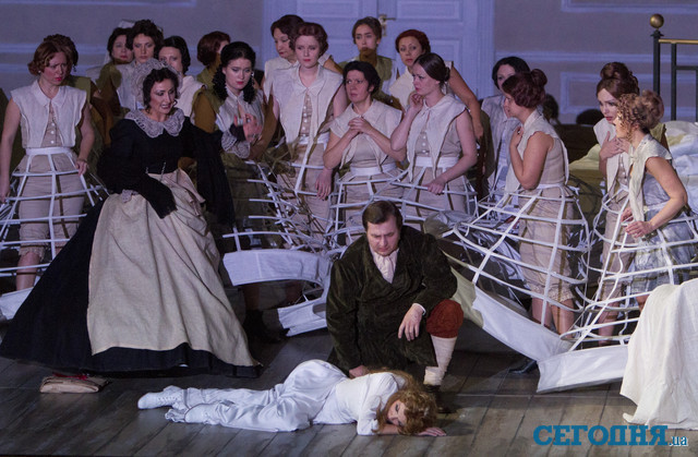 На репетиции все актеры выкладывались, как на премьере. Фото: С. Ваганов